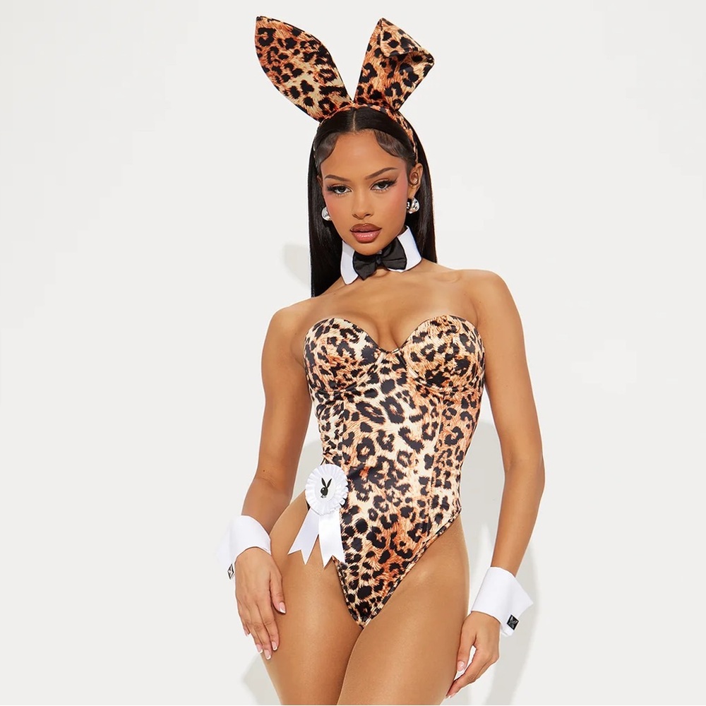 8 piece PLAYBOY Bunny Costume - Leopard Print 🐆